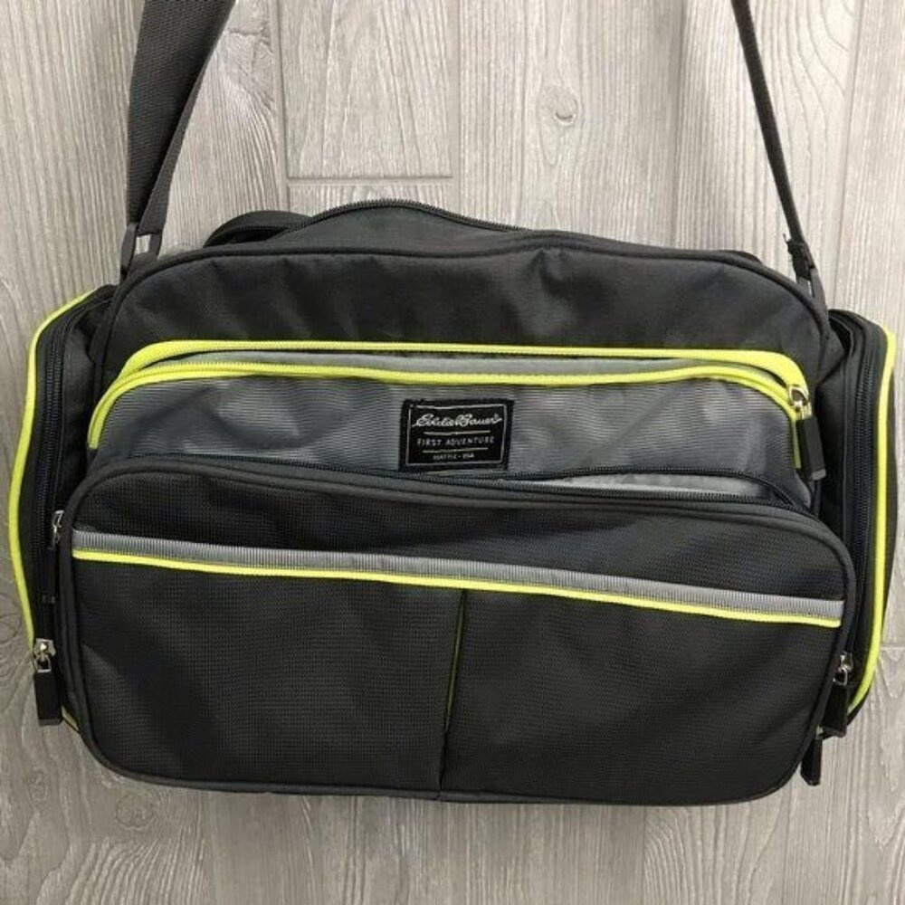 NWOT Eddie Bauer travel tote bag luggage carry on duffle bag